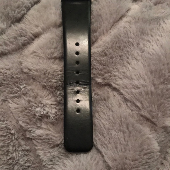 Kenneth Cole Mans Watch. - Picture 2 of 6